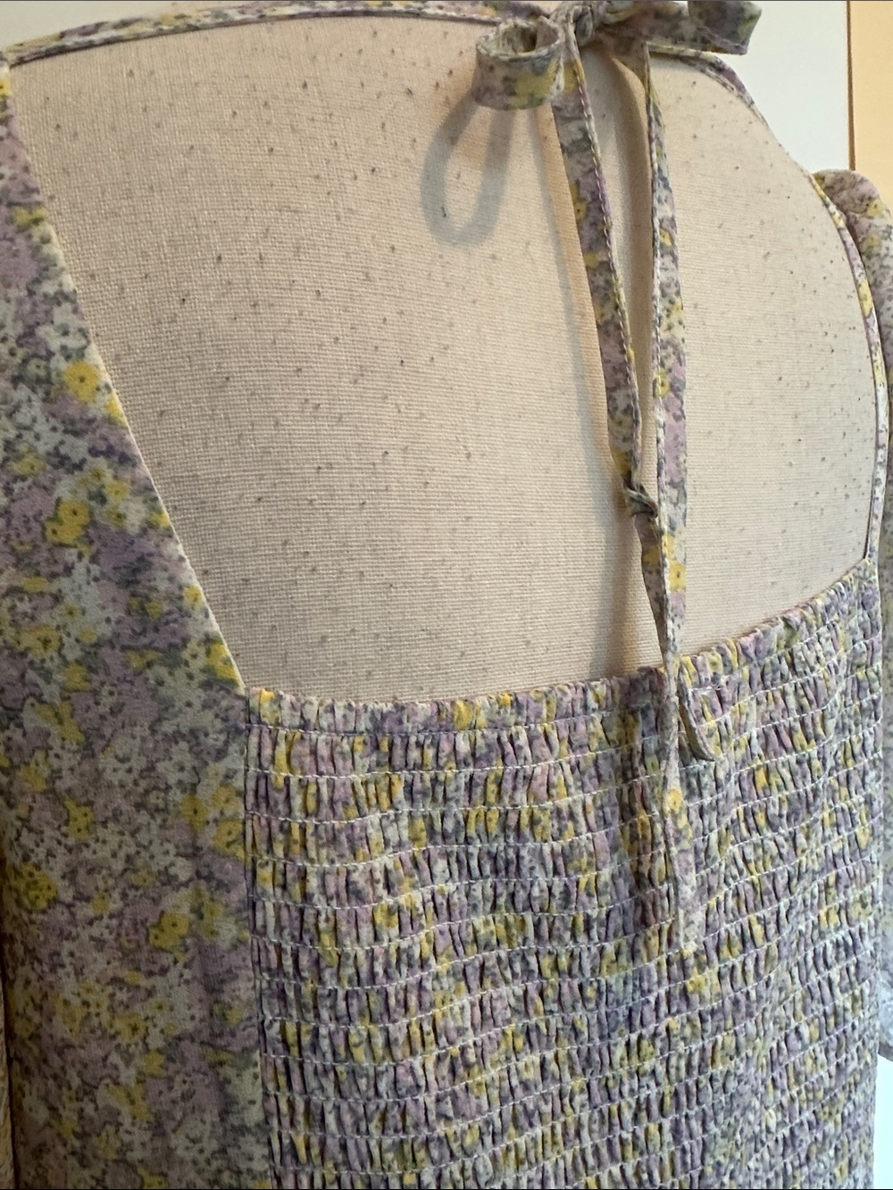Suzy Shier Floral Puff-Sleeve Midi Dress in Lavender and Yellow Large - Picture 6 of 9